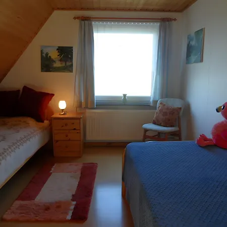 Hattersbuellhallig *